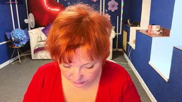 Kira Kingslee online show from April 20, 2026, 11:35 am