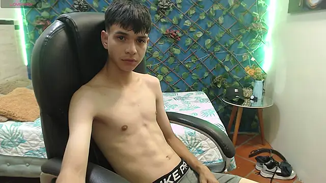 maxim rod online show from April 9, 2026, 3:50 am
