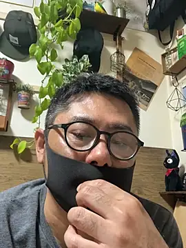 Snapshot of RYUICHI_1919 chatting on May 31, 2026, 12:45 pm RYUICHI 1919 online show from May 31, 2026, 12:45 pm
