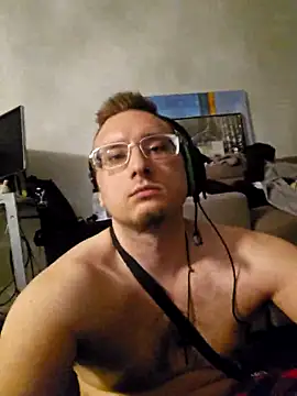 DrakohThree06 online show from March 28, 2026, 2:22 am