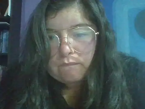 SkadiraCelestyn online show from May 4, 2026, 11:12 pm