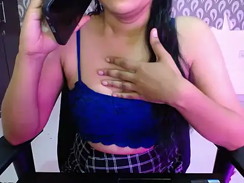 Riya saini06 online show from June 15, 2026, 5:31 am