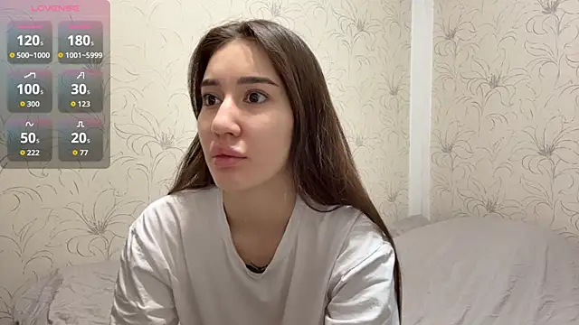 NamiLoon online show from April 14, 2026, 4:07 am