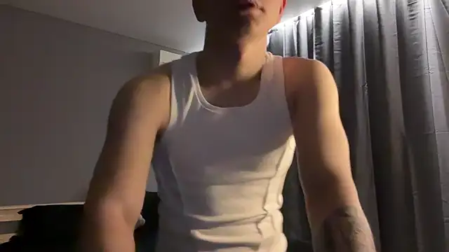 MaxWoolf online show from April 23, 2026, 1:57 pm