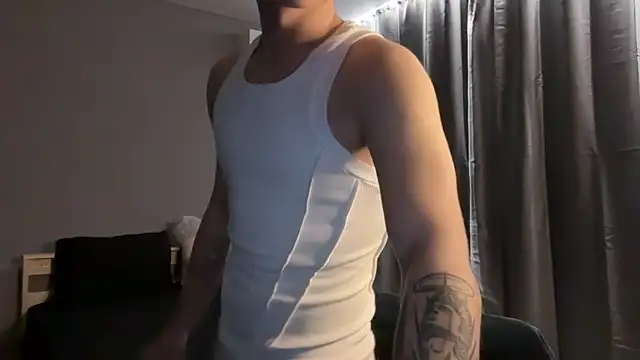 MaxWoolf online show from April 25, 2026, 1:52 pm