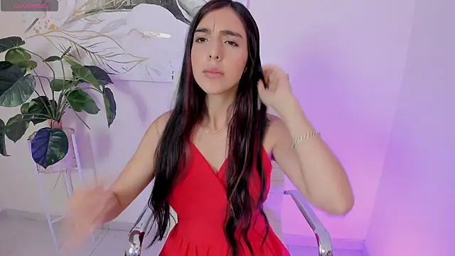 crystal arlette  online show from April 20, 2026, 1:47 pm
