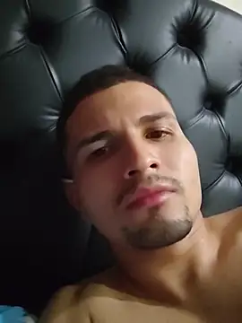 Snapshot of camiloangel119 chatting on March 28, 2026, 6:51 pm camiloangel119 online show from March 28, 2026, 6:51 pm