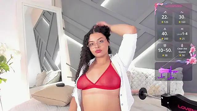 scarlett  2 online show from April 25, 2026, 9:12 pm