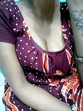 Pinky-hot11 online show from May 27, 2026, 3:09 pm
