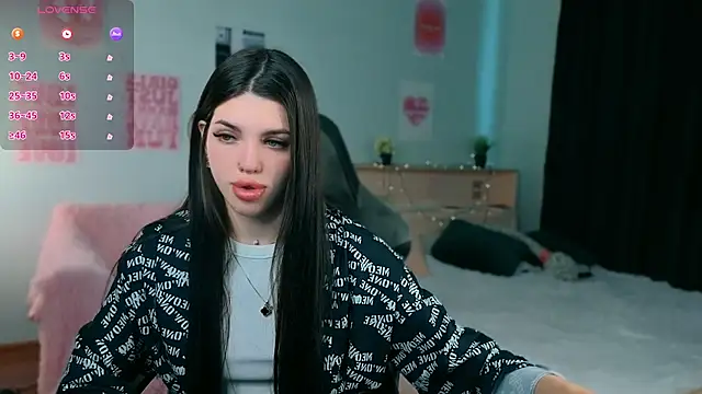Snapshot of molly_rettyy chatting on June 30, 2026, 4:02 am molly rettyy online show from June 30, 2026, 4:02 am