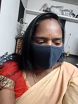 Snapshot of Tamil_Sangeetha chatting on March 31, 2026, 6:52 pm Tamil Sangeetha online show from March 31, 2026, 6:52 pm