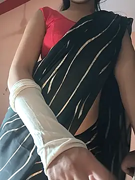 Snapshot of Curvy_Sanaya chatting on May 8, 2026, 7:08 pm Curvy Sanaya online show from May 8, 2026, 7:08 pm