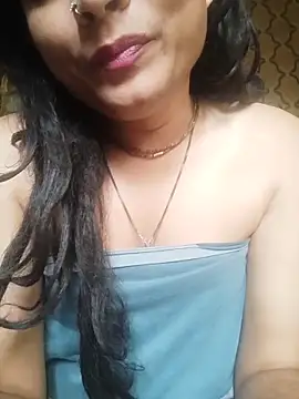 Snapshot of SweetTsAngel chatting on May 7, 2026, 3:01 am SweetTsAngel online show from May 7, 2026, 3:01 am