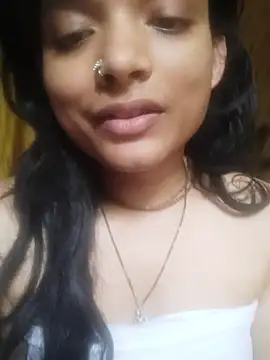 Snapshot of SweetTsAngel chatting on May 17, 2026, 8:45 am SweetTsAngel online show from May 17, 2026, 8:45 am