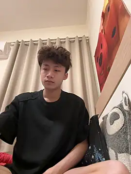 sexyboy-3525 online show from April 7, 2026, 4:40 pm