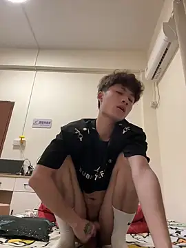 sexyboy-3525 online show from June 3, 2026, 2:33 pm