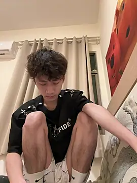 sexyboy-3525 online show from June 29, 2026, 2:17 pm