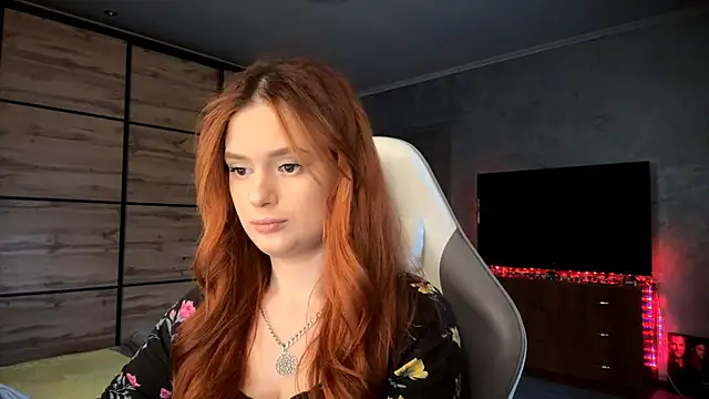 FoxyEmma online show from April 8, 2026, 3:12 pm