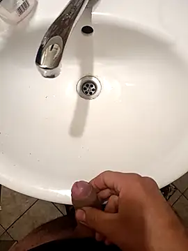 adams0224 online show from April 2, 2026, 9:01 pm