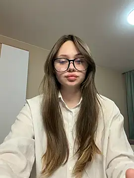 NIKAGPT online show from April 16, 2026, 7:47 pm