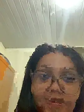 viviboraaaa online show from April 23, 2026, 1:18 am