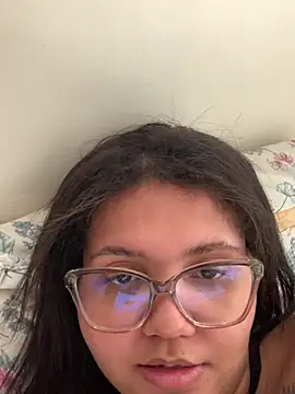 viviboraaaa online show from April 24, 2026, 3:58 pm