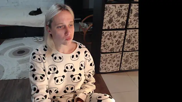 Snapshot of Sweet_hot_shrmp chatting on June 27, 2026, 8:14 pm Sweet hot shrmp online show from June 27, 2026, 8:14 pm