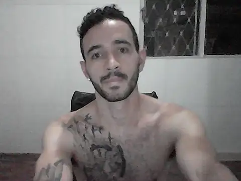 Snapshot of NoxxVx chatting on April 13, 2026, 1:11 am NoxxVx online show from April 13, 2026, 1:11 am