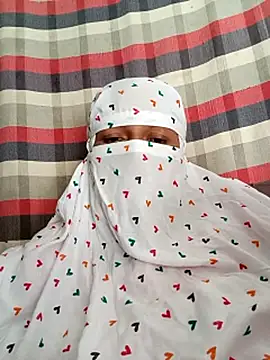 sapan sexe online show from June 5, 2026, 6:52 am