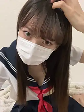 yuki2210 online show from April 19, 2026, 11:42 am