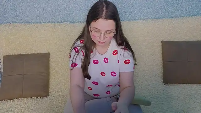 Snapshot of SofiDreamm chatting on April 7, 2026, 2:17 pm SofiDreamm online show from April 7, 2026, 2:17 pm