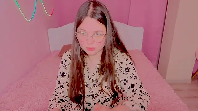 Snapshot of SofiDreamm chatting on April 27, 2026, 8:51 pm SofiDreamm online show from April 27, 2026, 8:51 pm