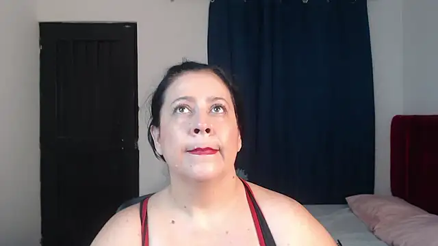 carlareyesk977 online show from July 13, 2026, 12:46 am