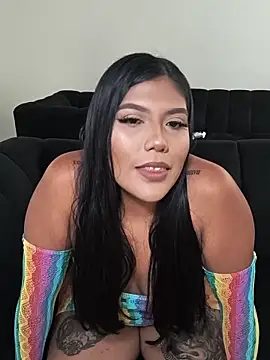 Snapshot of aleenavarro chatting on June 18, 2026, 10:25 pm aleenavarro online show from June 18, 2026, 10:25 pm