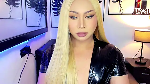 Snapshot of _YourBeautifulShemale_ chatting on May 19, 2026, 9:37 am YourBeautifulShemale online show from May 19, 2026, 9:37 am