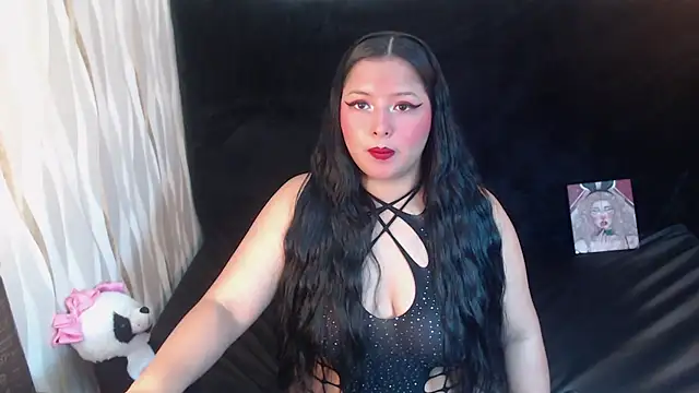 KamylaBiker online show from May 3, 2026, 12:05 am