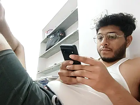 boy92x3 online show from March 30, 2026, 7:15 pm