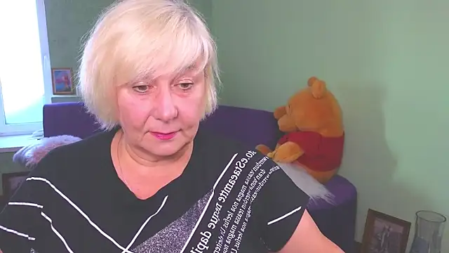 Snapshot of Milane_Milky chatting on June 8, 2026, 5:08 am Milane Milky online show from June 8, 2026, 5:08 am