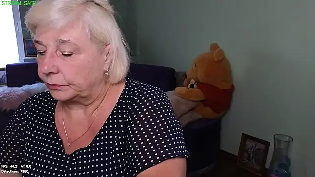 Snapshot of Milane_Milky chatting on July 2, 2026, 4:40 am Milane Milky online show from July 2, 2026, 4:40 am