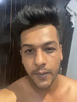 Snapshot of PremiumMen01 chatting on March 30, 2026, 9:27 pm PremiumMen01 online show from March 30, 2026, 9:27 pm