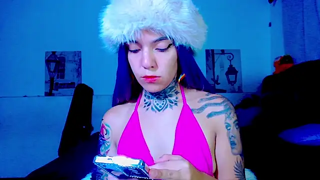 LannieGonzales online show from May 11, 2026, 1:17 pm
