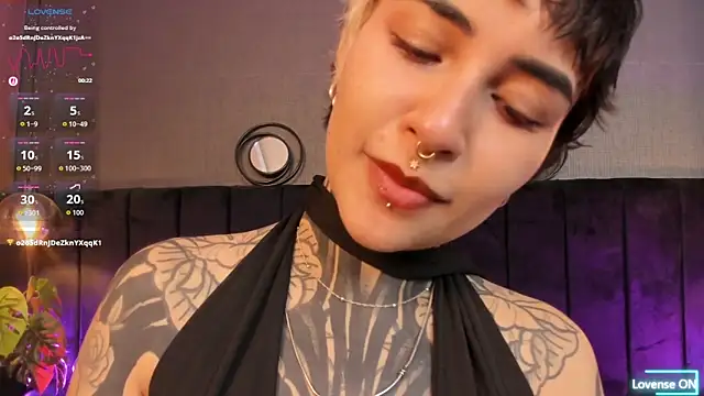 Luana fiore online show from May 10, 2026, 12:32 pm