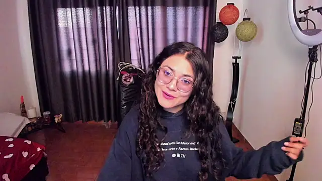 Snapshot of FreyaRouge chatting on June 30, 2026, 11:00 am FreyaRouge online show from June 30, 2026, 11:00 am
