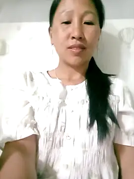 Lisa-aa online show from May 7, 2026, 10:26 pm