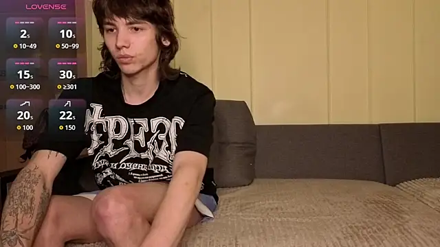 luvmp4 online show from April 3, 2026, 1:03 am