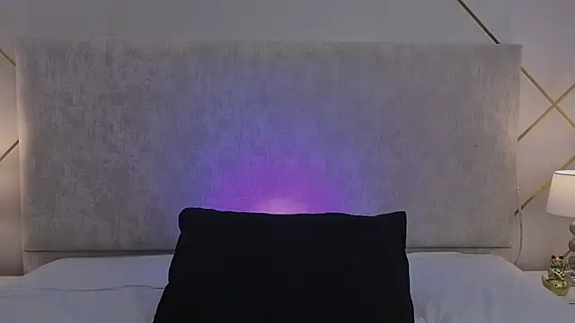 Sammi Evanns online show from June 22, 2026, 3:58 am