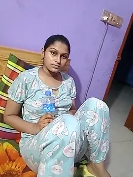 Snapshot of Jerin_Couple61 chatting on June 3, 2026, 2:44 pm Jerin Couple61 online show from June 3, 2026, 2:44 pm