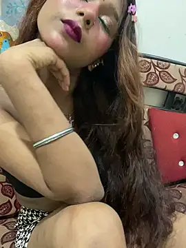 Cutiepie- online show from May 12, 2026, 7:44 pm