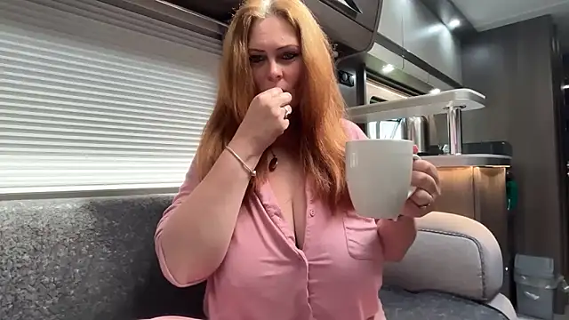 BustySwingingSlut online show from May 16, 2026, 9:06 am