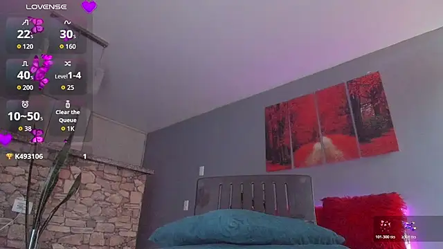 Snapshot of IzamarQueen1 chatting on April 15, 2026, 7:43 pm IzamarQueen1 online show from April 15, 2026, 7:43 pm